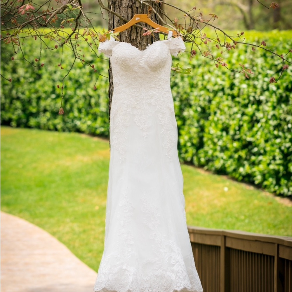 Wedding dress
